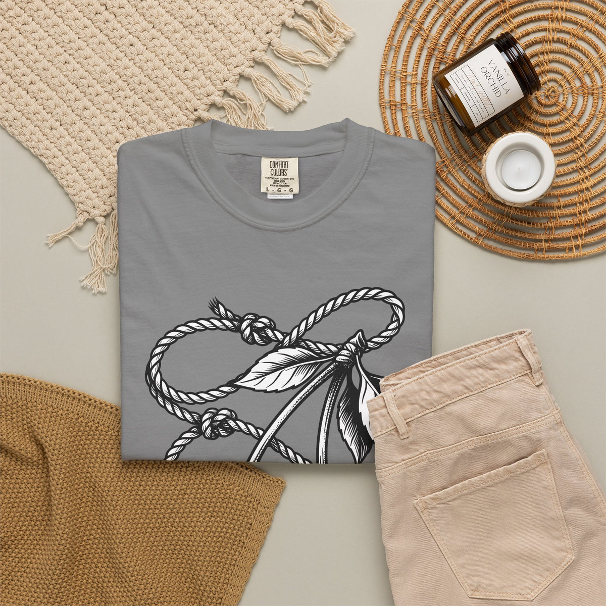 Cherry Vine T-Shirt Cowgirl Ranch Gift Women Retro T-Shirt Grapevine T-Shirt Rodeo Fan Vintage T-Shirt Farmhouse Graphic Sketch Foliage T-Shirt