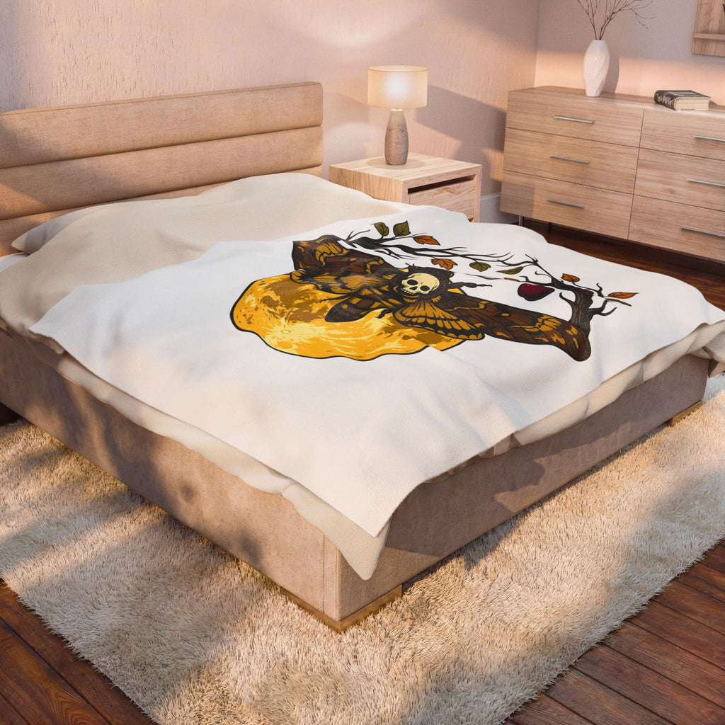 Moth Skull Blanket Halloween Horror Gift Women Retro Blanket Insect Blanket Horror Fan Creepy Blanket Macabre Graphic Sketch