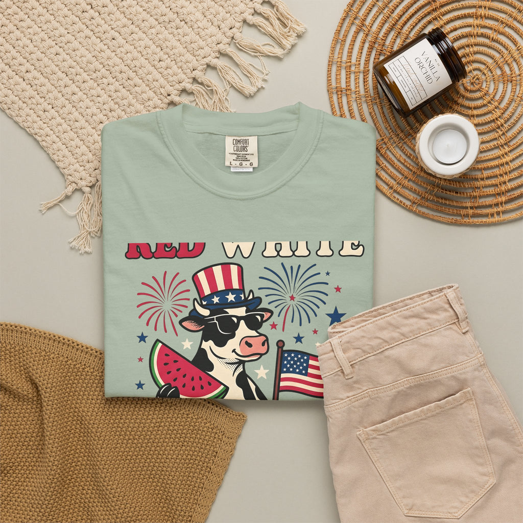Patriotic Cow T-Shirt 4th Of July Farming Gift Women Animated T-Shirt Cowgirl T-Shirt Independence Fan Cartoon T-Shirt Agricultural Graphic Classic