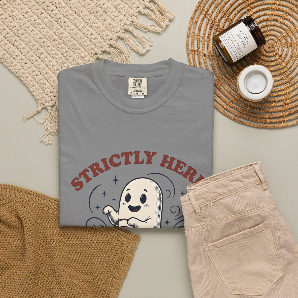 Cute Ghost Halloween Party Gift Cartoon Specter Spooky Fan Boo Vintage Lantern T-Shirt