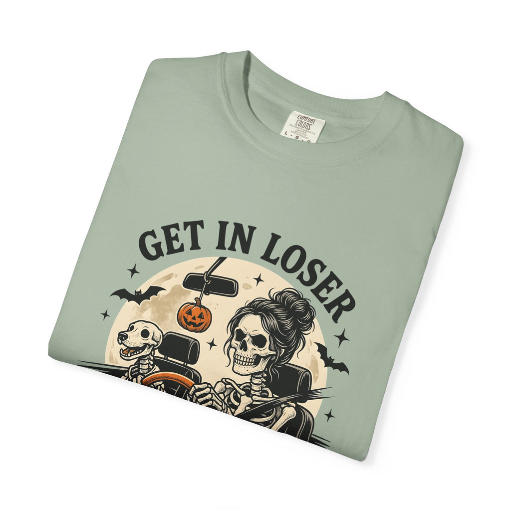 Skeleton Driver T-Shirt Halloween Spooky Gift Women Vintage T-Shirt Skeleton T-Shirt Horror Fan Retro T-Shirt Creepy Graphic Hand Drawn Bat T-Shirt