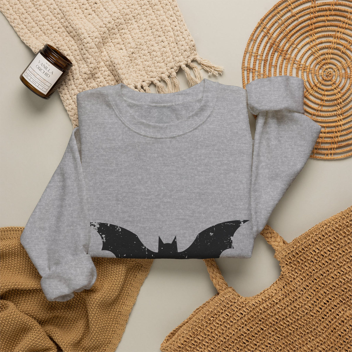Bat Halloween Horror Gift Vintage Flying Creature Spooky Fan Dark Macabre Simple Sweatshirt