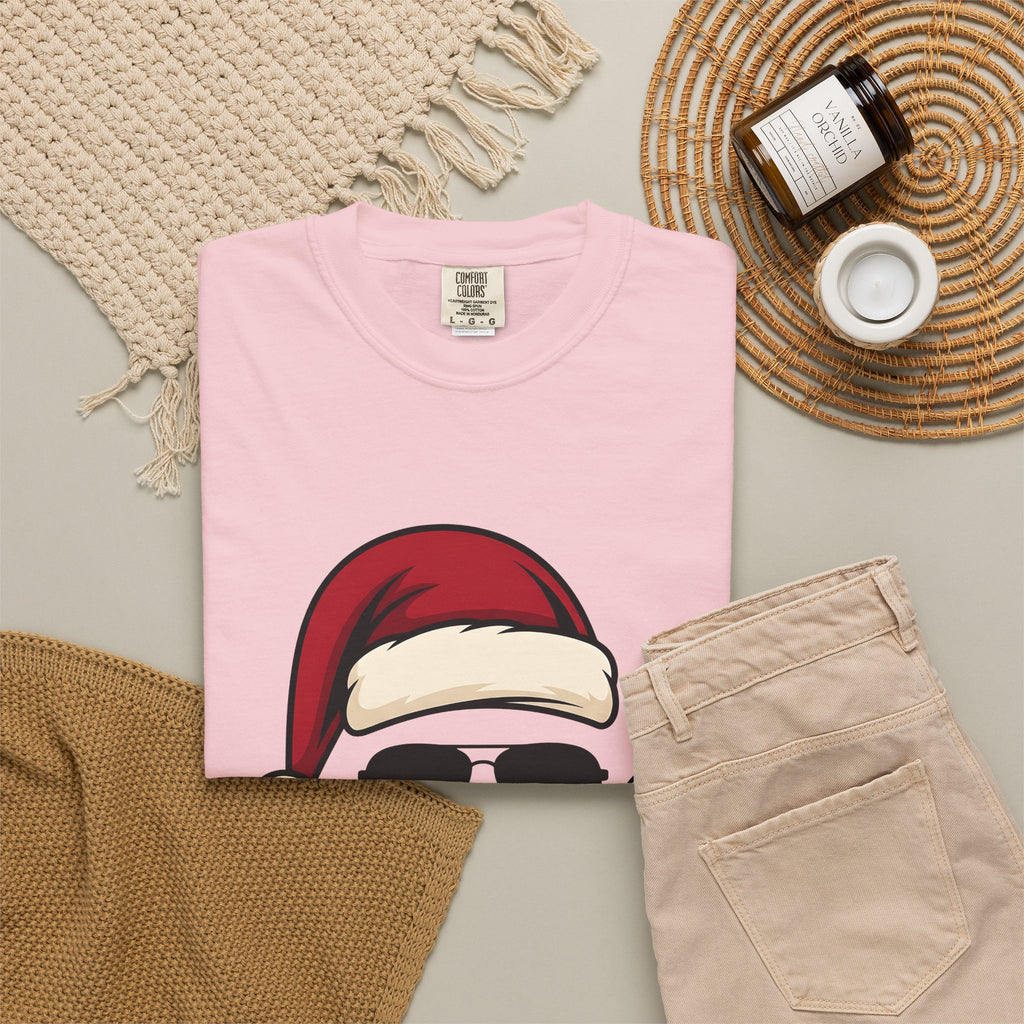 Santa Hat Sunglasses Christmas Humor Gift Cartoon Cool Shades Xmas Fan Funny Retro Smoking T-Shirt