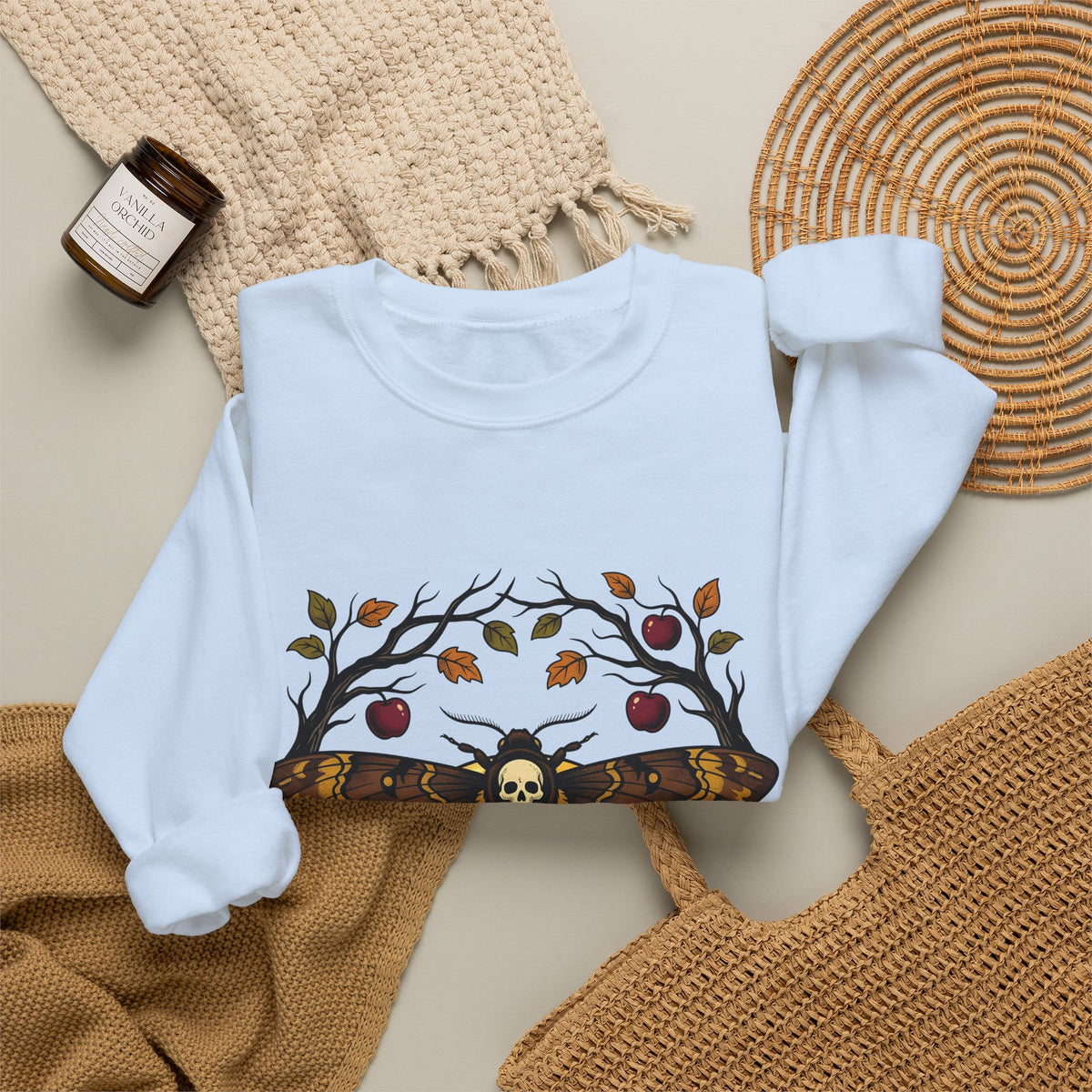 Moth Skull Sweatshirt Halloween Horror Gift Women Retro Sweatshirt Insect Sweatshirt Horror Fan Creepy Sweatshirt Macabre Graphic Sketch