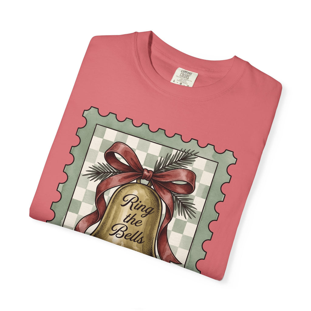 Festive Bell T-Shirt Christmas Seasonal Gift Women Retro T-Shirt Jingle Bell T-Shirt Christmas Fan Vintage T-Shirt Holiday Graphic Rustic Fir Twig