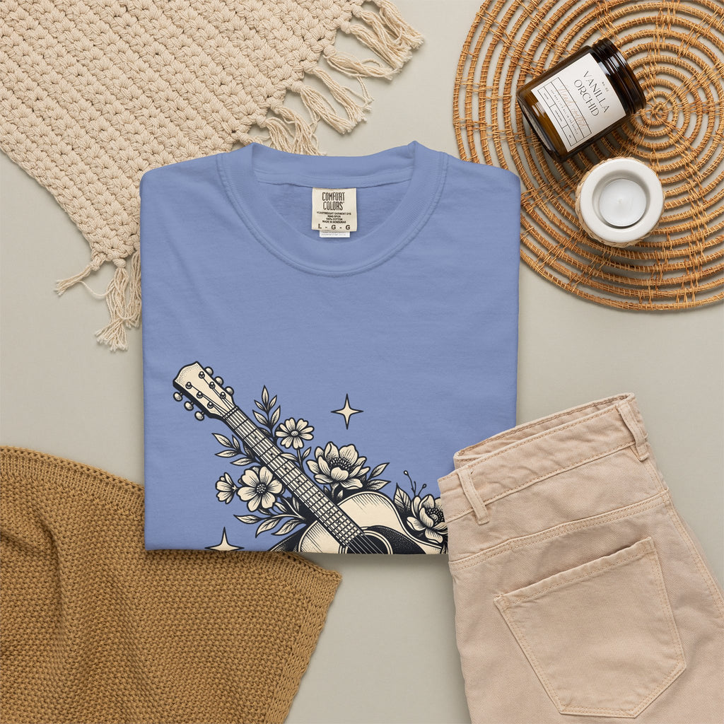 Blossom Guitar T-Shirt Floral Melody Gift Women Illustrative T-Shirt Guitar T-Shirt Flower Fan Illustrated T-Shirt Harmony Graphic Old School Star
