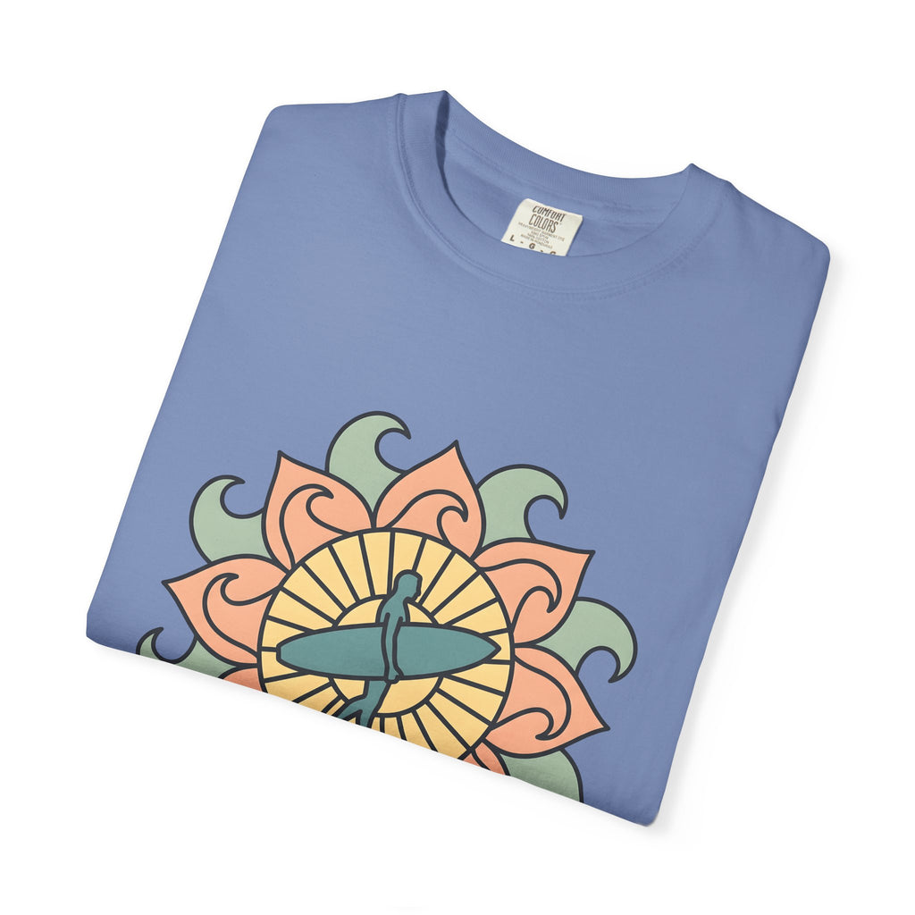 Surfer Outline T-Shirt Sports Ocean Gift Women Hippie T-Shirt Surfer T-Shirt Athlete Fan Marine Graphic T-Shirt Simple Floral Circle T-Shirt