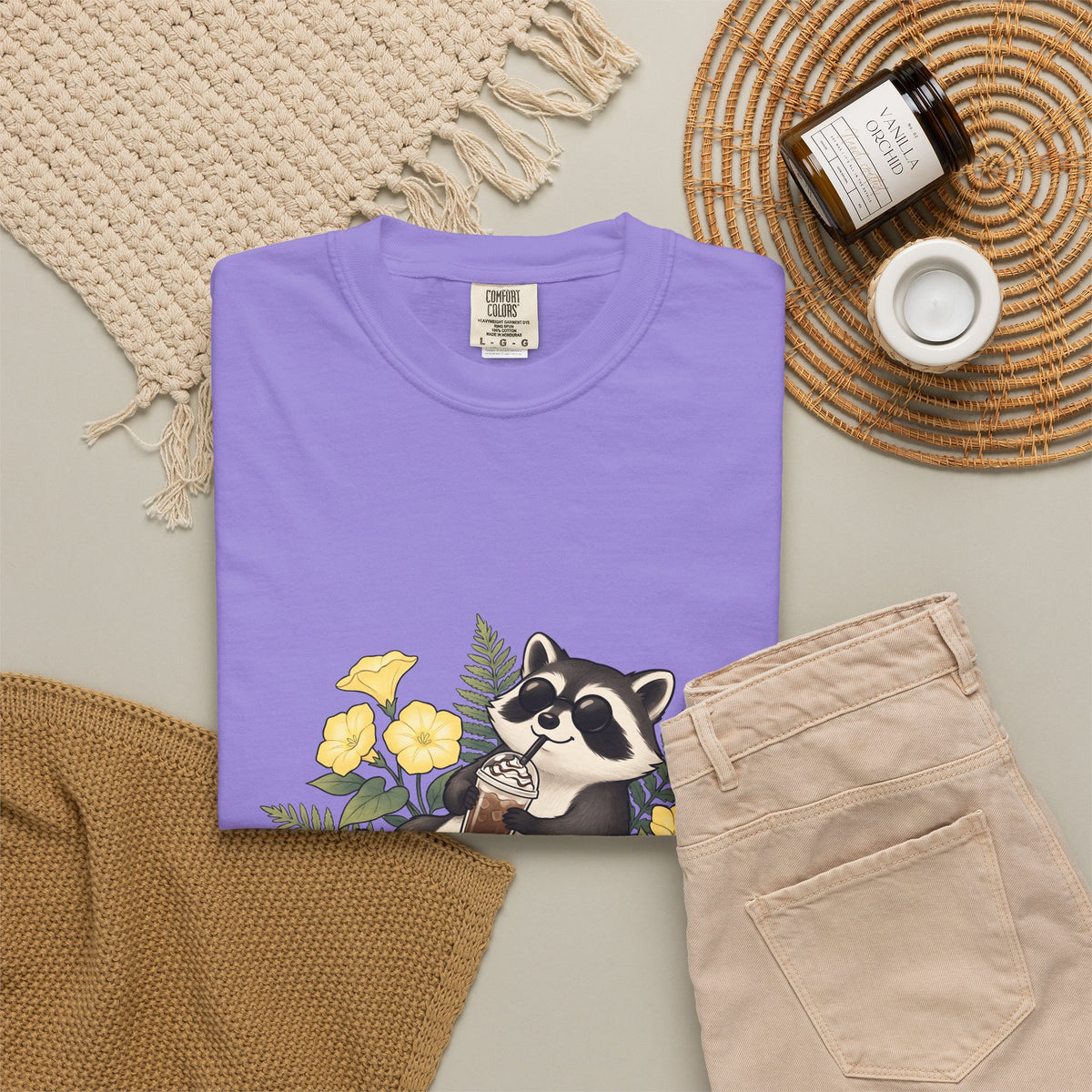 Raccoon Cappuccino T-Shirt Coffee Pet Gift Women Cartoon T-Shirt Cappuccino T-Shirt Coffee Fan Caricature T-Shirt Animal Graphic Outline Florals