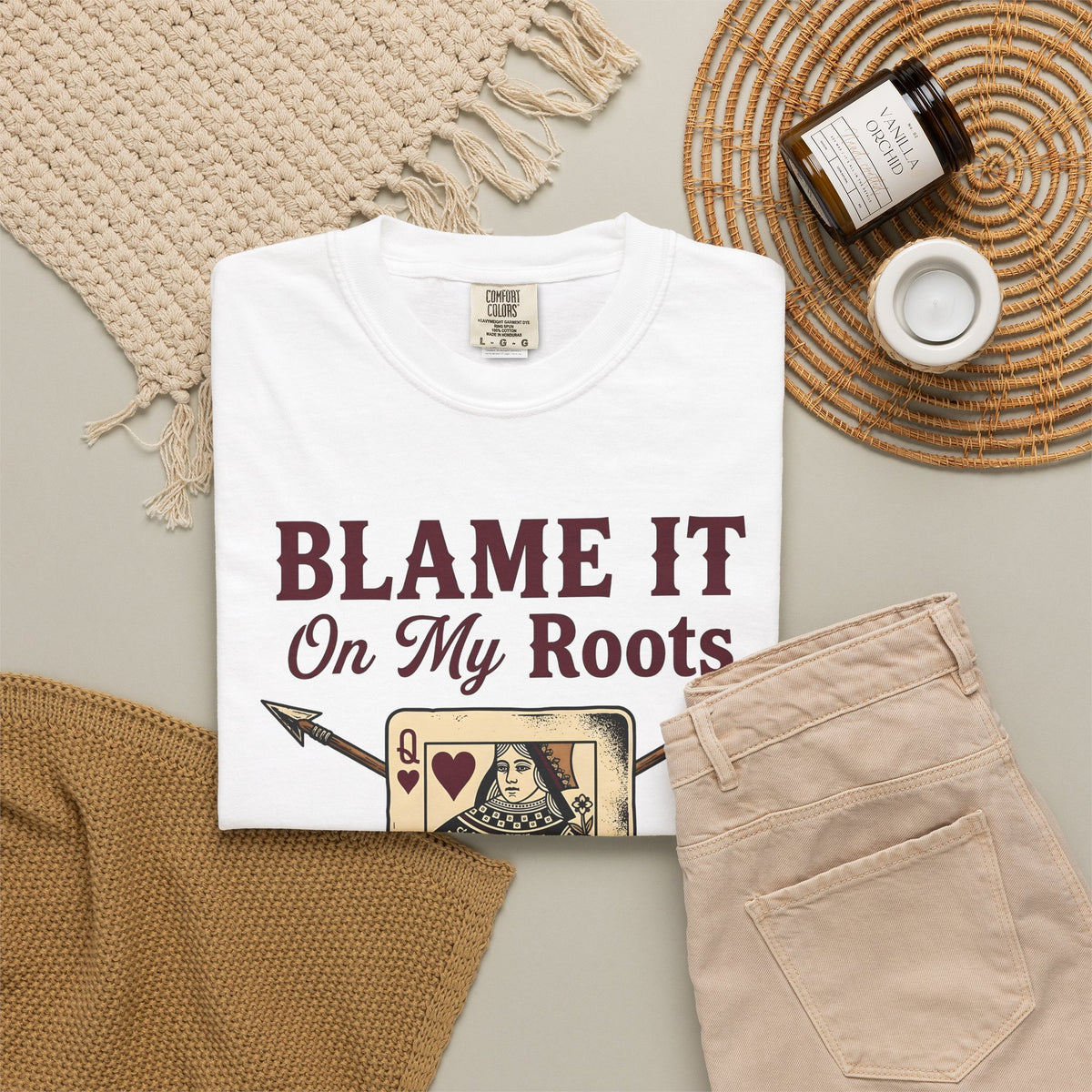 Playing Queen T-Shirt Cowgirl Western Gift Women Hand Drawn T-Shirt Queen T-Shirt Rodeo Fan Illustrated T-Shirt Country Graphic Folk Liquor Glass
