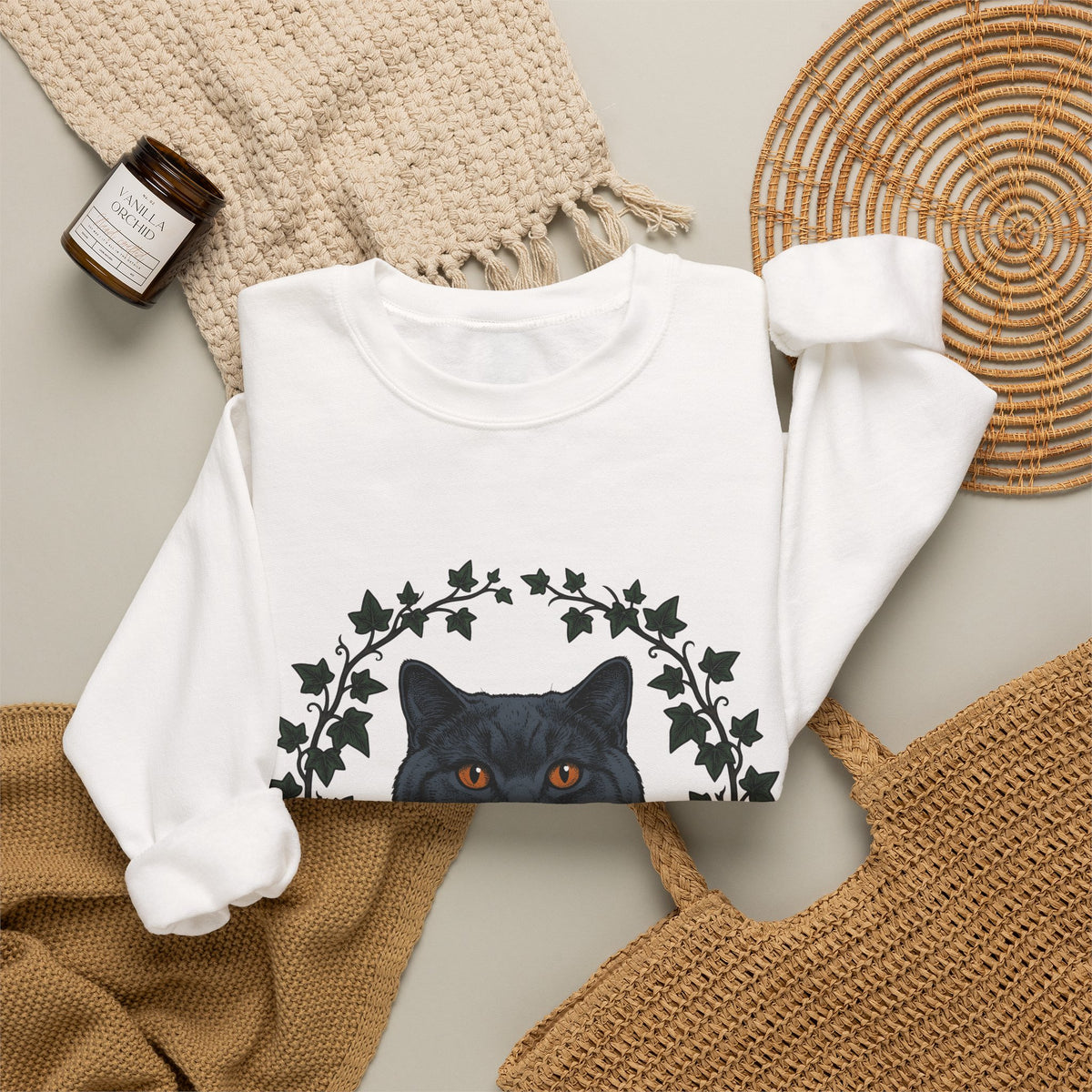 British Shorthair Cat Sweatshirt Cat Botanical Gift Women Hand Drawn Sweatshirt Kitty Sweatshirt Cat Fan Illustrated Graphic Vintage Ivy Leaves Sweatshirt