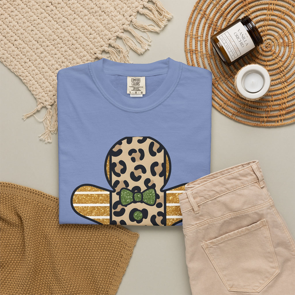 Spotted Gingerbread Animal Xmas Gift Shimmer Gingerbread Man Leopard Fan Glitter Holiday T-Shirt