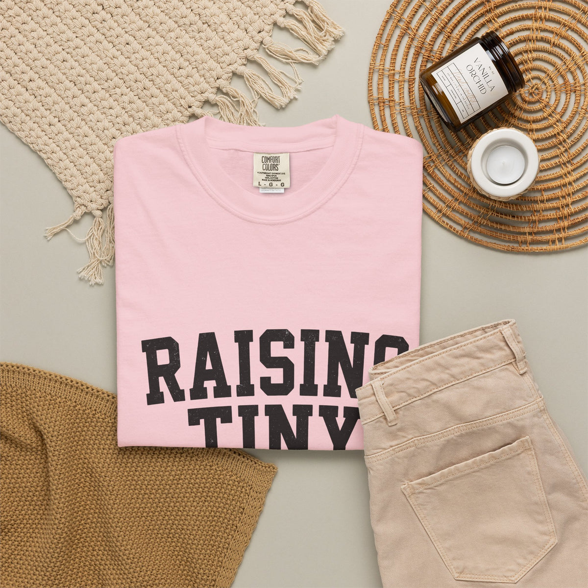 Varsity Lettering T-Shirt Moms Childcare Gift Women Retro T-Shirt Letterman T-Shirt Motherhood Fan Vintage T-Shirt Nanny Graphic Simple Worn Effect