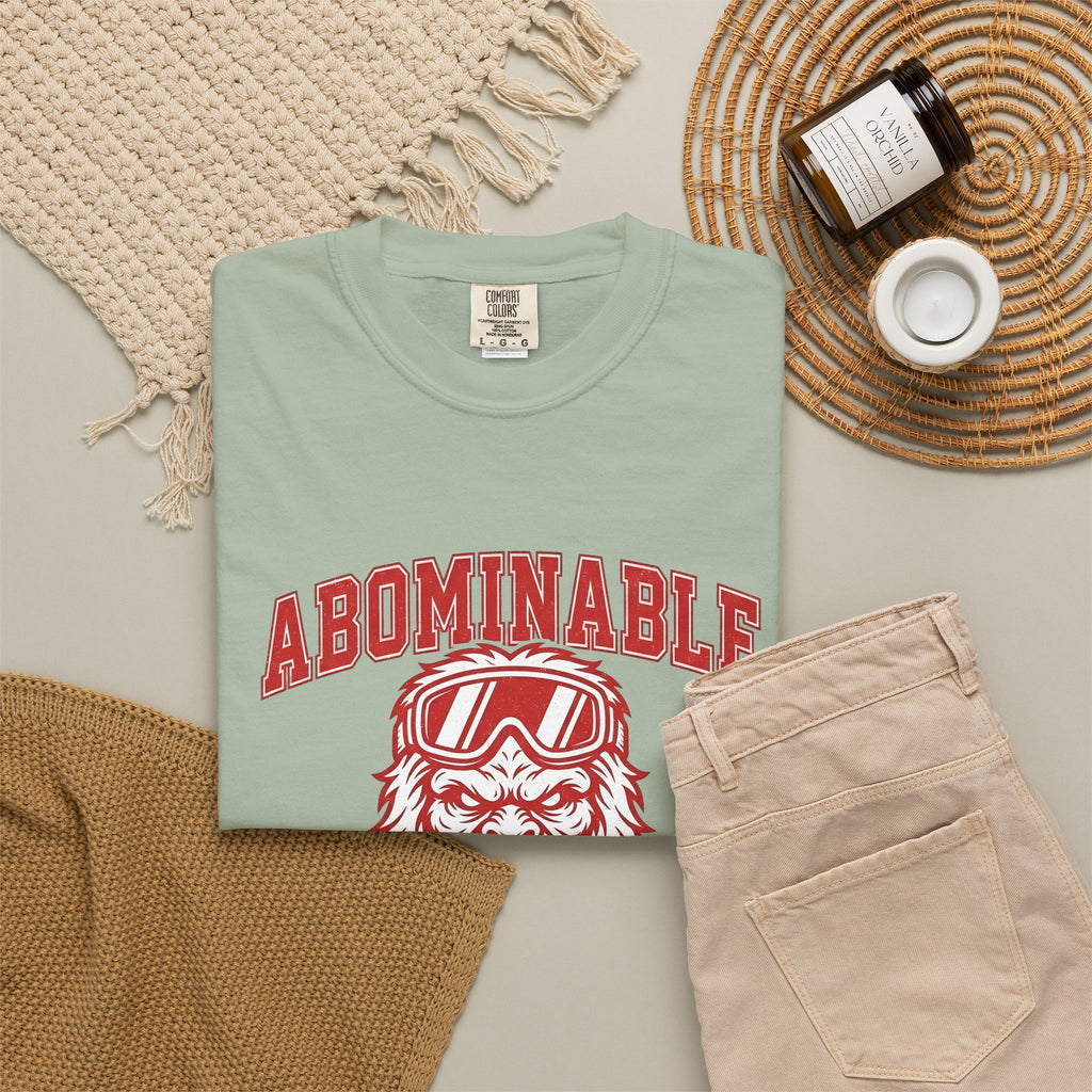 Abominable Snowman Face T-Shirt Christmas Cold Gift Women Strong T-Shirt Yeti T-Shirt Xmas Fan Vintage T-Shirt Frosty Graphic Antique Snow Goggles