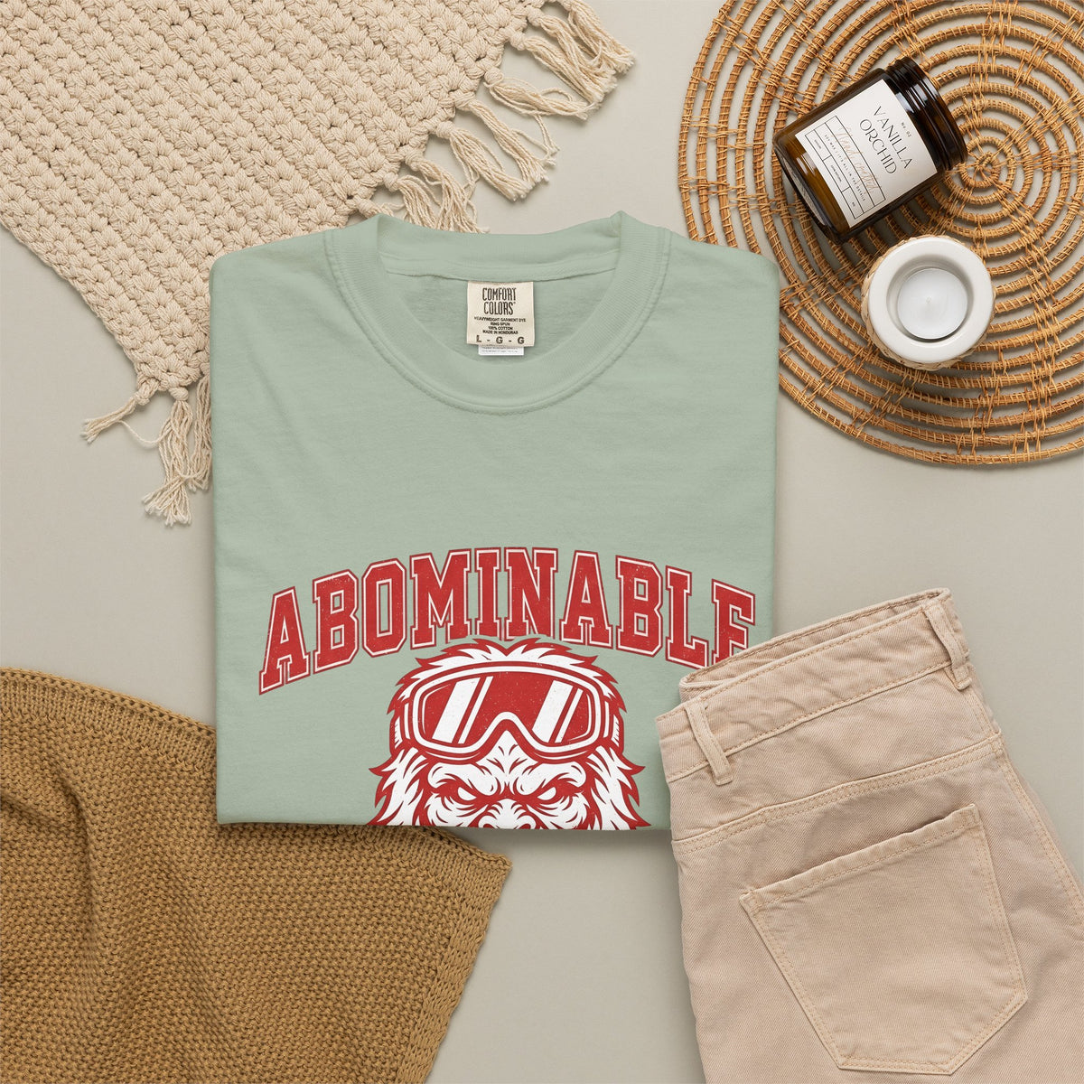Abominable Snowman Face T-Shirt Christmas Cold Gift Women Strong T-Shirt Yeti T-Shirt Xmas Fan Vintage T-Shirt Frosty Graphic Antique Snow Goggles