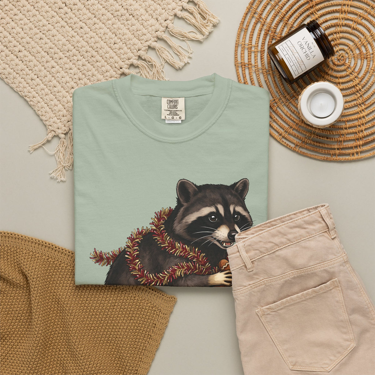 Raccoon Graphic T-Shirt Christmas Animal Gift Women Cute T-Shirt Trash Panda T-Shirt Xmas Fan Wildlife Graphic Illustration Hand Drawn Gingerbread