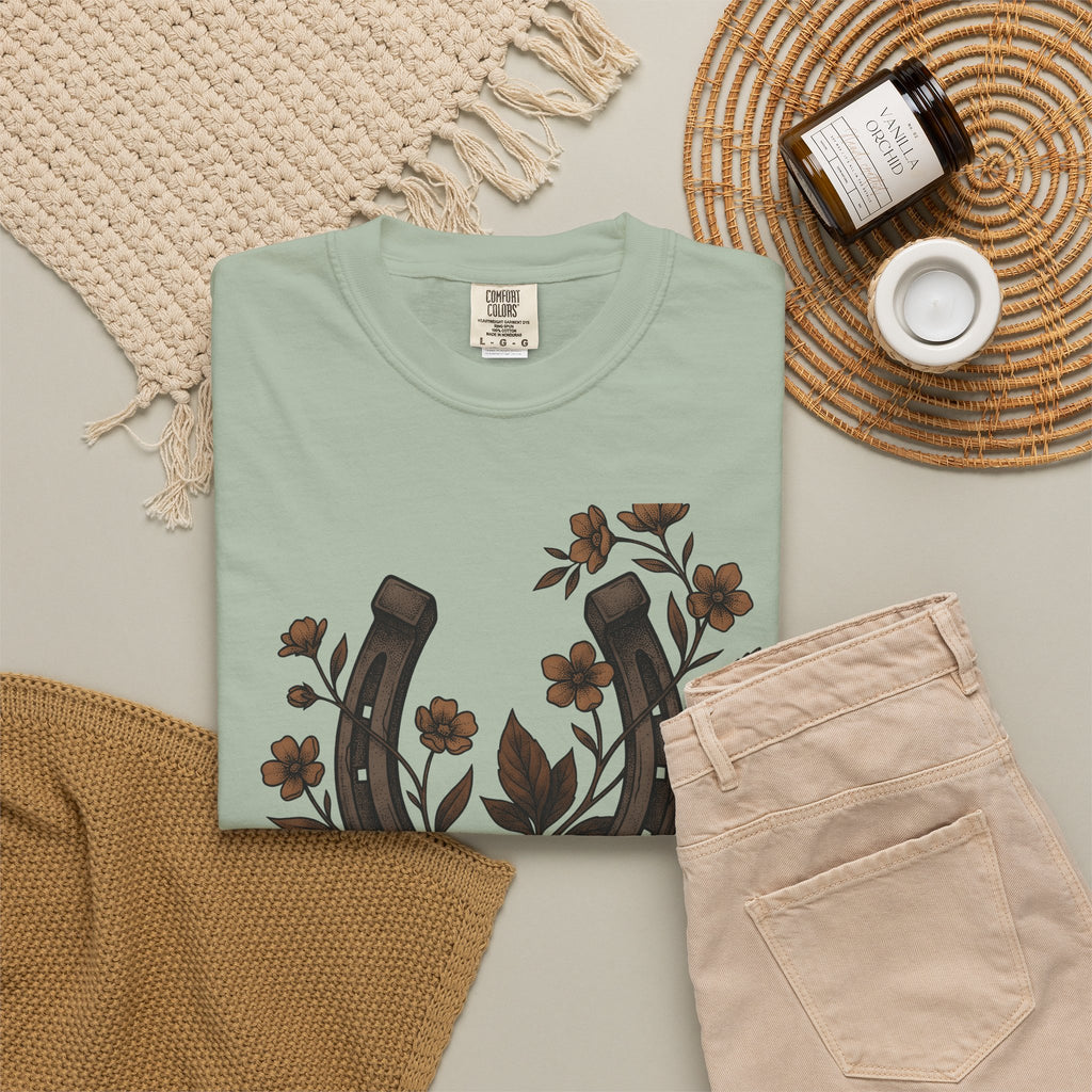 Horseshoe Blossom T-Shirt Cowgirl Bohemian Gift Women Sketch T-Shirt Lucky Clover T-Shirt Cowgirl Fan Hand Drawn T-Shirt Hippie Graphic Prairie