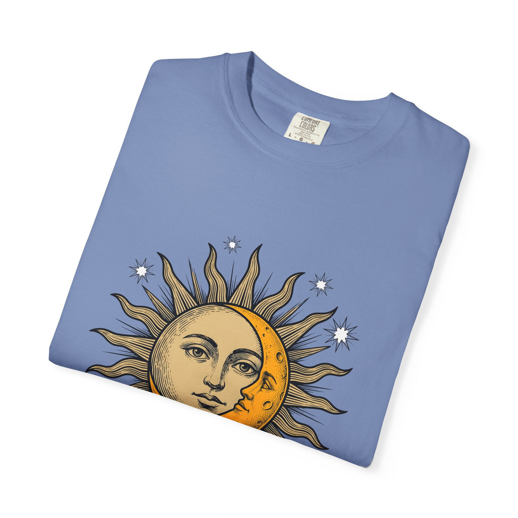 Sun Moon Faces T-Shirt Celestial Zodiac Gift Women Hippie T-Shirt Moonface T-Shirt Galaxy Fan Cosmic T-Shirt Astrology Graphic Retro Stars T-Shirt