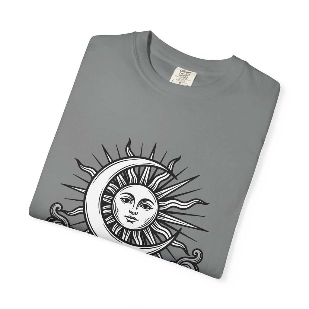 Sun Moon Boho Chic Astrology Gift Sketch Celestial Body Bohemian Enthusiast Drawing Astrology T-Shirt