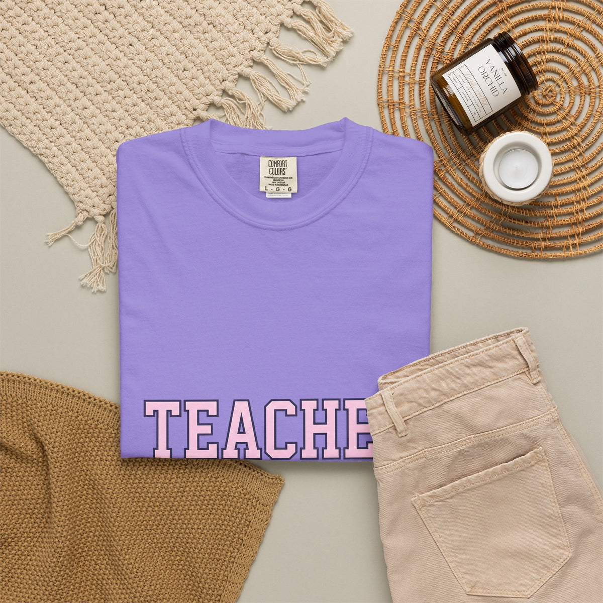 Bow Graphic T-Shirt Teachers Appreciation Gift Women Bold T-Shirt Bow T-Shirt Educator Enthusiast Graphic T-Shirt Gratitude Illustration Minimalist