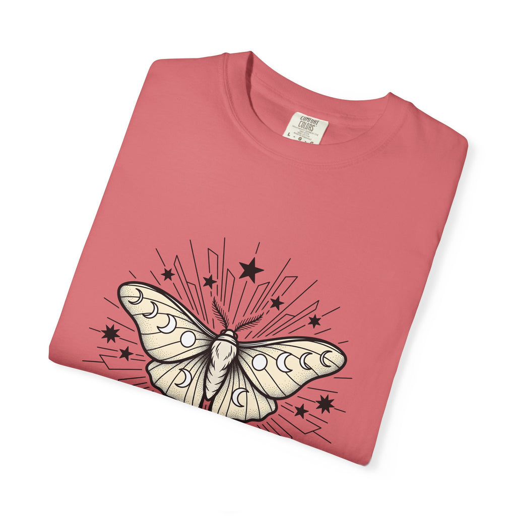 Luna Moth T-Shirt Boho Chic Zodiac Gift Women Outline T-Shirt Actias Luna T-Shirt Hippie Fan Hand Drawn T-Shirt Astrology Graphic Retro Star Shapes
