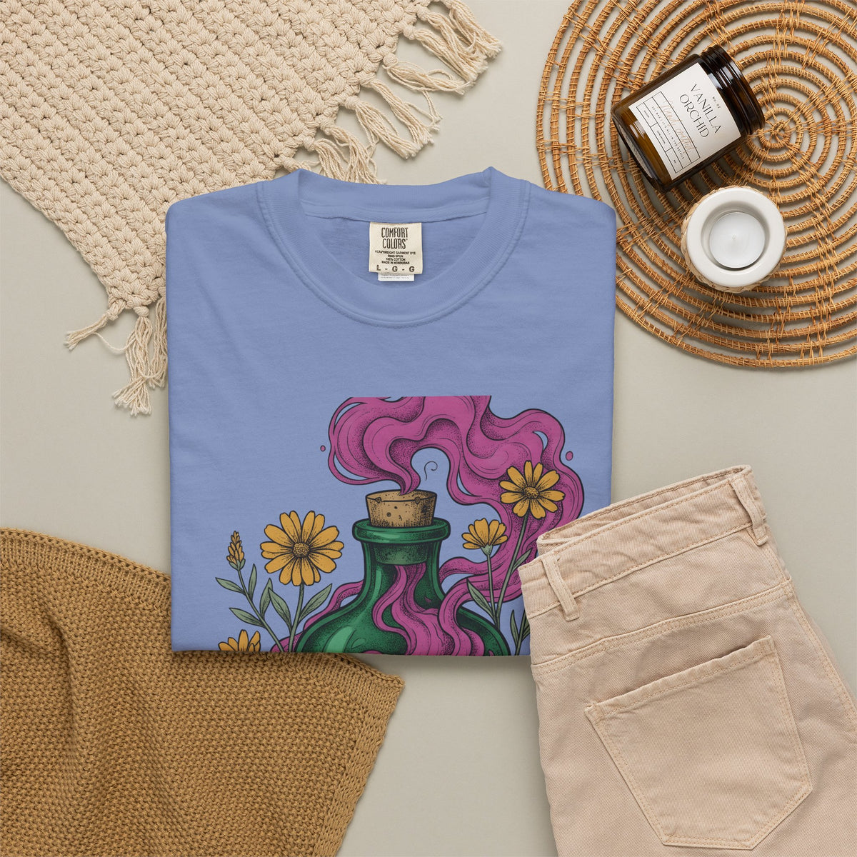 Elixir Flask T-Shirt Halloween Magic Gift Women Cartoon T-Shirt Potion Bottle T-Shirt Spooky Fan Toon T-Shirt Magical Graphic
