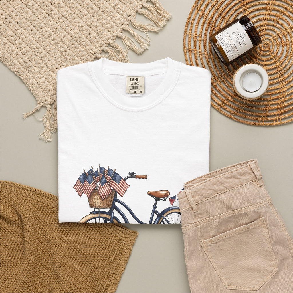 American Bike T-Shirt 4th Of July Vacation Gift Women Cartoon T-Shirt Motorcycle T-Shirt Independence Day Enthusiast Comic T-Shirt Travel Graphic