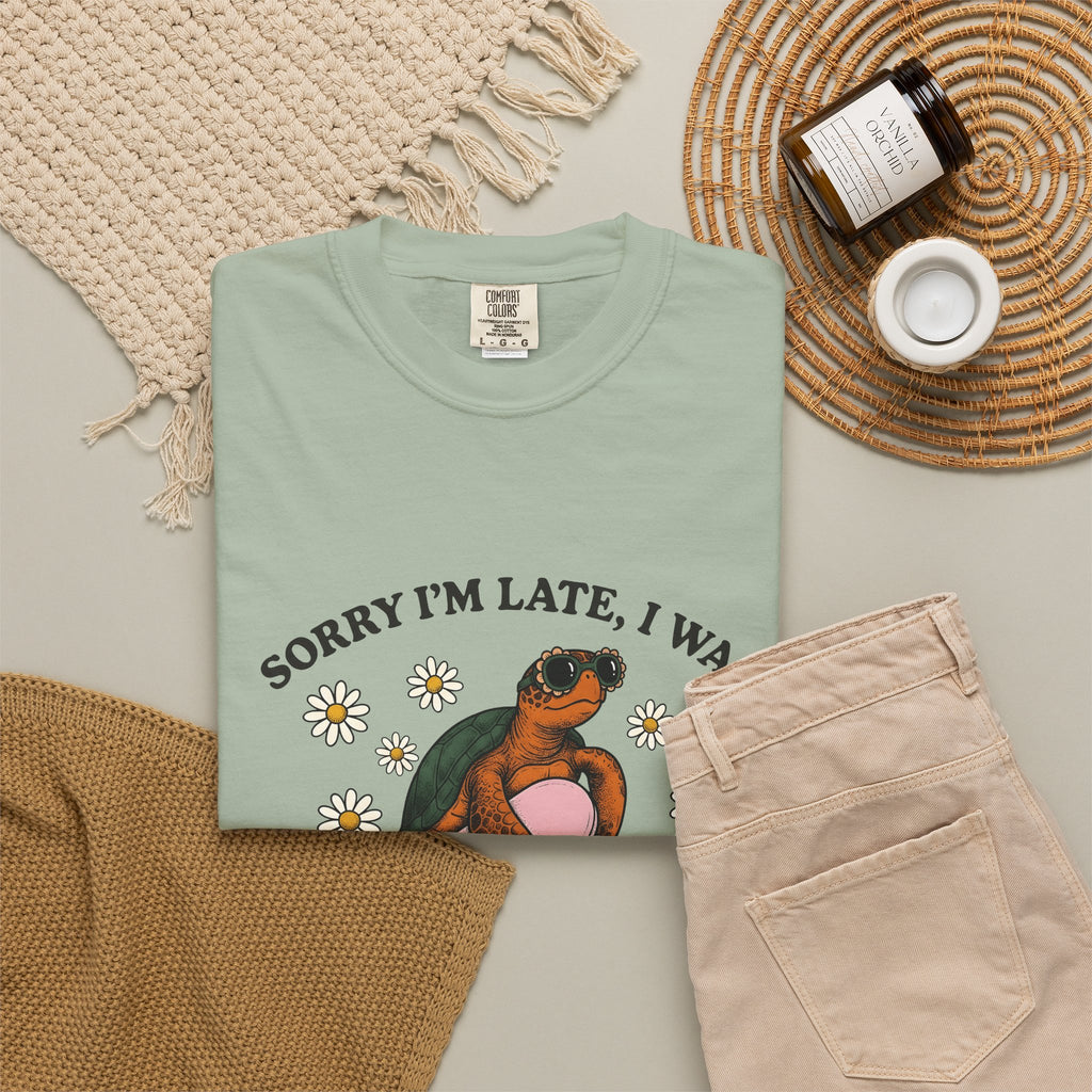 Turtle Swimming Ring T-Shirt Sports & Activities Holiday Gift Women Nostalgic T-Shirt Inflatable Ring T-Shirt Athlete Fan Retro T-Shirt Vacation