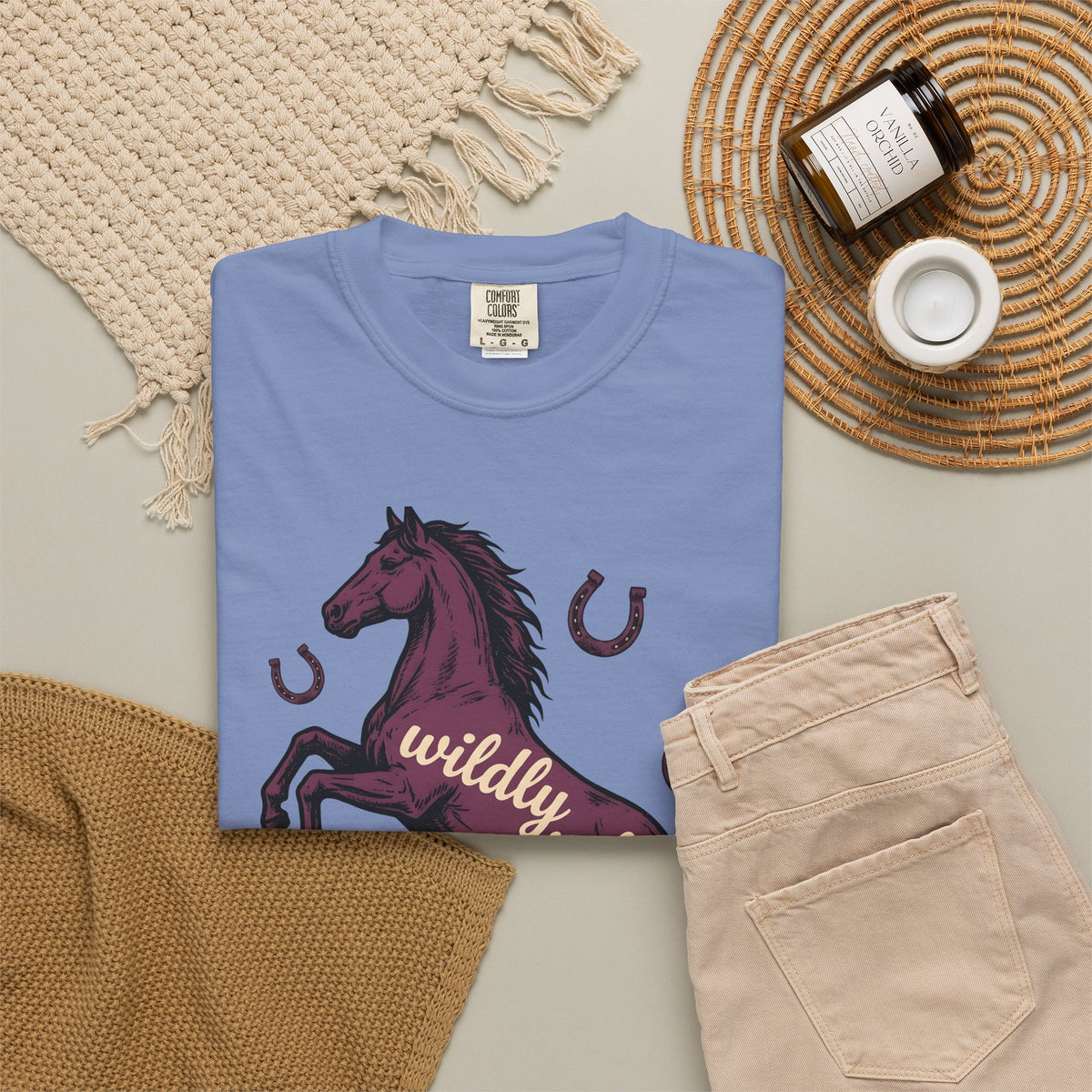 Horse Design T-Shirt Boho Chic Ranch Gift Women Classic T-Shirt Equine T-Shirt Hippie Fan Vintage T-Shirt Western Graphic Doodle Horseshoe T-Shirt