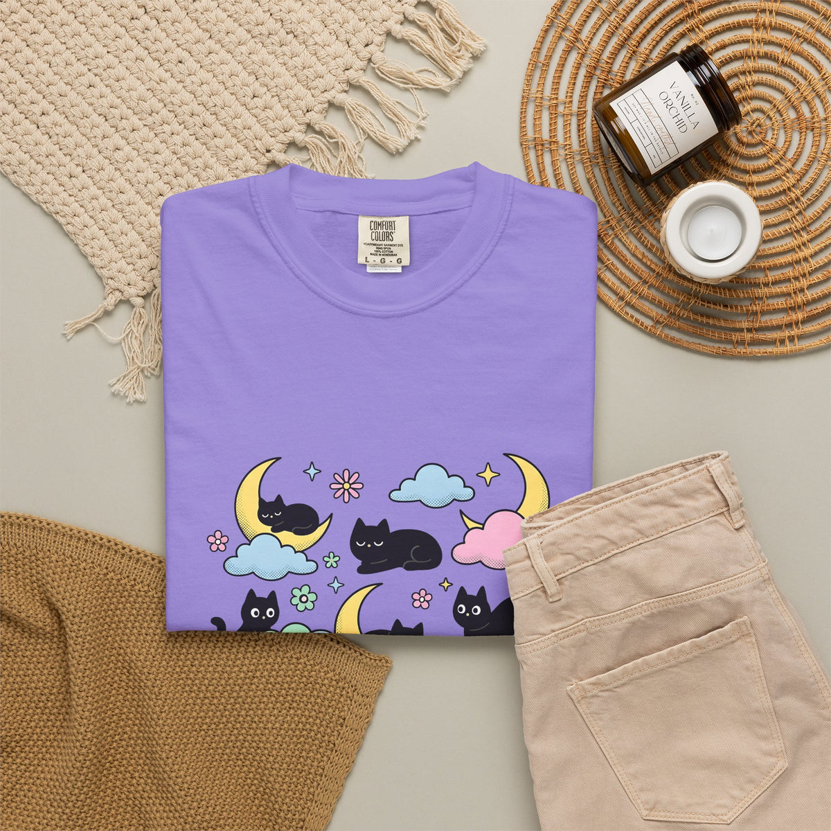 Black Cats T-Shirt Cat Celestial Gift Women Kawaii T-Shirt Kitties T-Shirt Cat Fan Astrology Graphic T-Shirt Pastel Crescent Moon T-Shirt