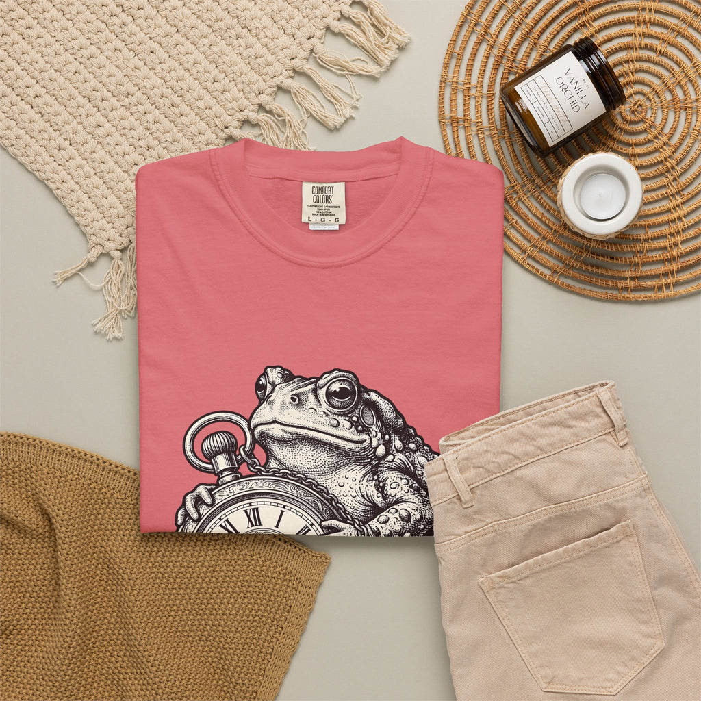 Toad Pocket Watch T-Shirt Funny Animal Gift Women Vintage T-Shirt Pocket Watch T-Shirt Humor Fan Retro T-Shirt Wildlife Graphic Hand Drawn Chain