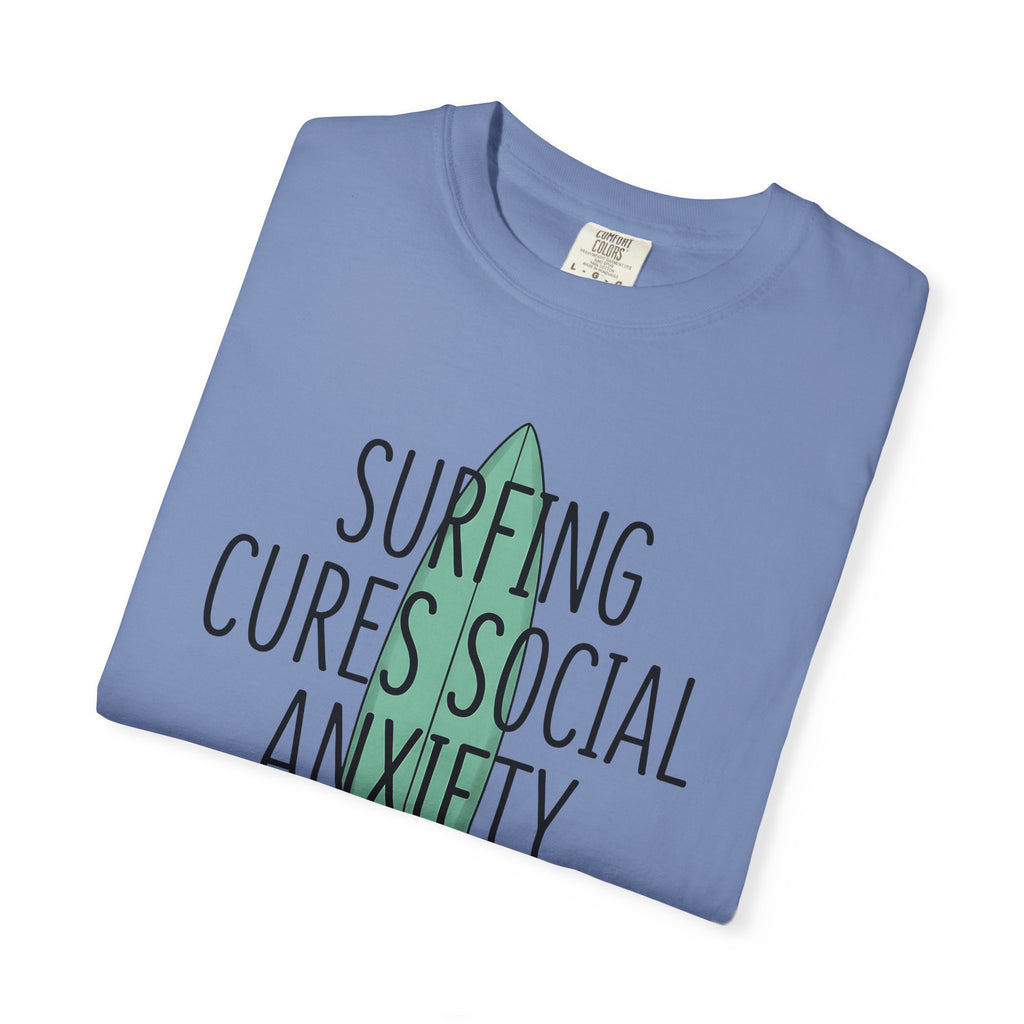 Surfboard Wave Surfing Beach Gift Bold Wave Surfer Enthusiast Coastal Minimalist T-Shirt