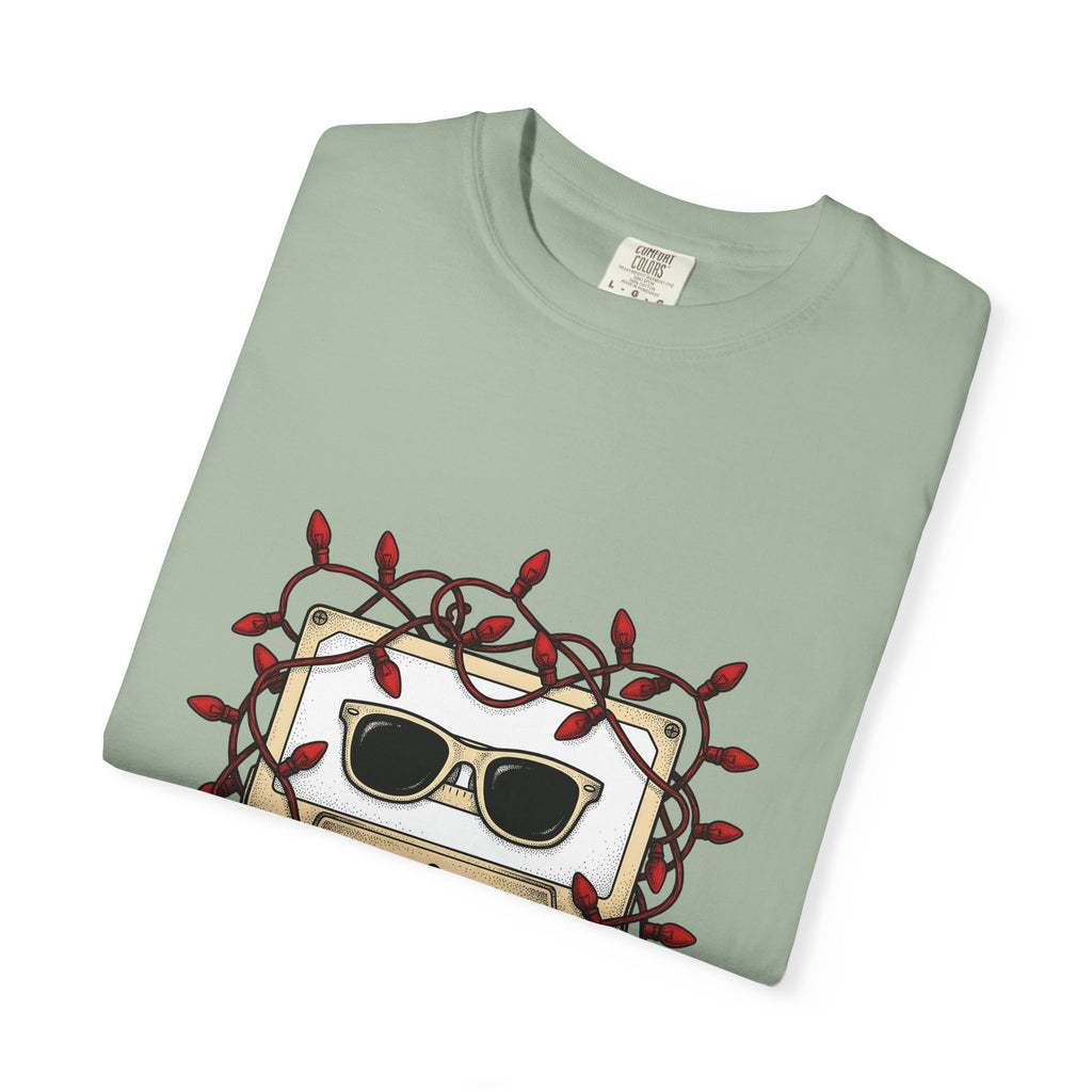Cassette Tape T-Shirt Christmas Music Gift Women Retro T-Shirt Mixtape T-Shirt Xmas Fan Retro T-Shirt Melody Graphic Vintage Sunglasses T-Shirt