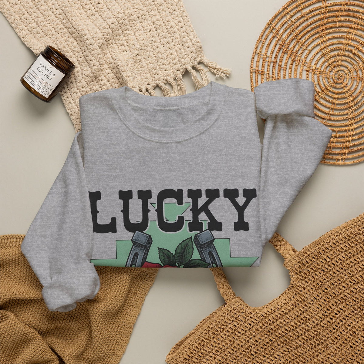 Horseshoe Rose Sweatshirt Cowgirl Ranch Gift Women Line Art Sweatshirt Rosebud Sweatshirt Cowgirl Fan Minimalist Sweatshirt Farmhouse Graphic Classic Shape