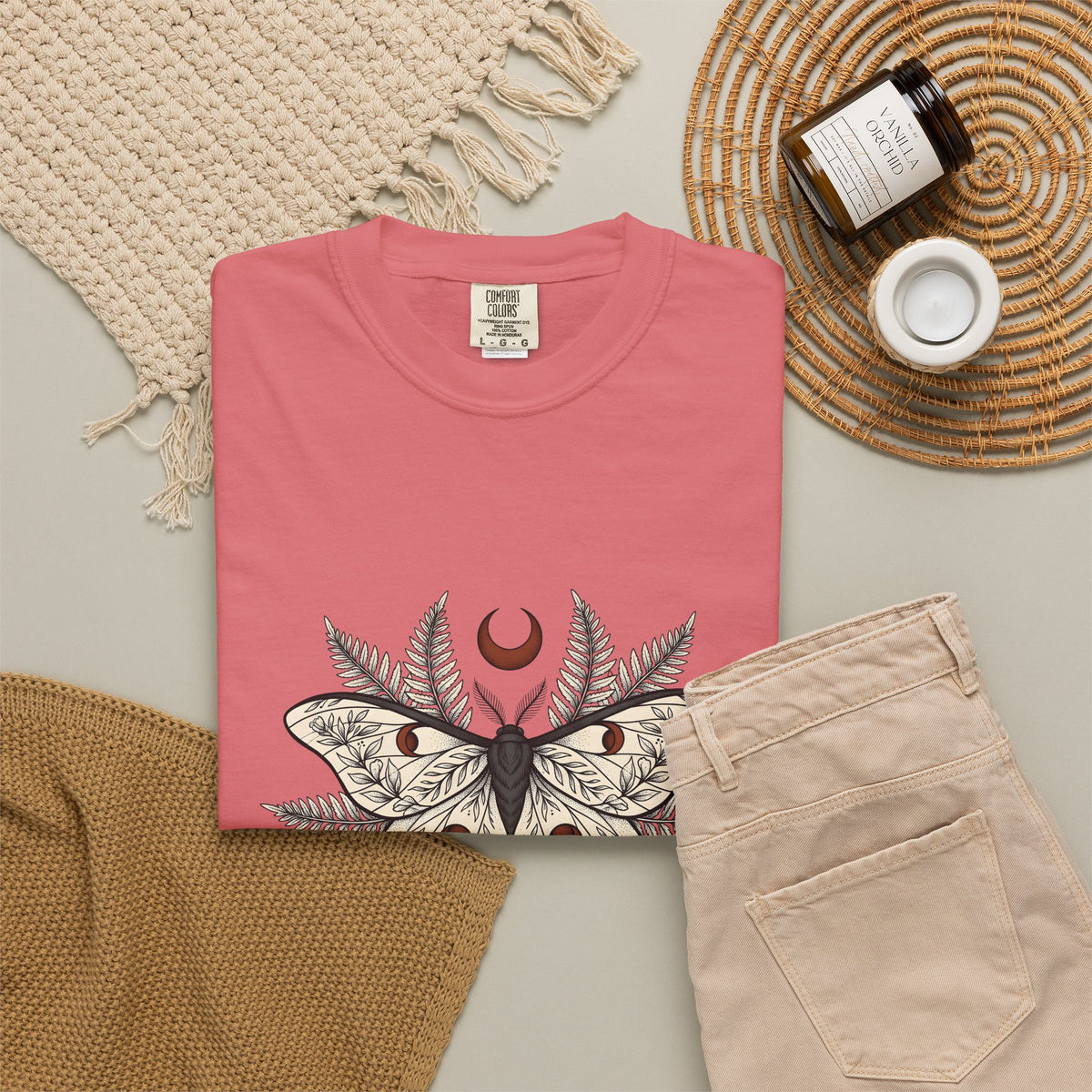 Luna Moth T-Shirt Boho Chic Nature Gift Women Botanical T-Shirt Actias Luna T-Shirt Hippie Fan Botanical Illustration T-Shirt Environmental Graphic