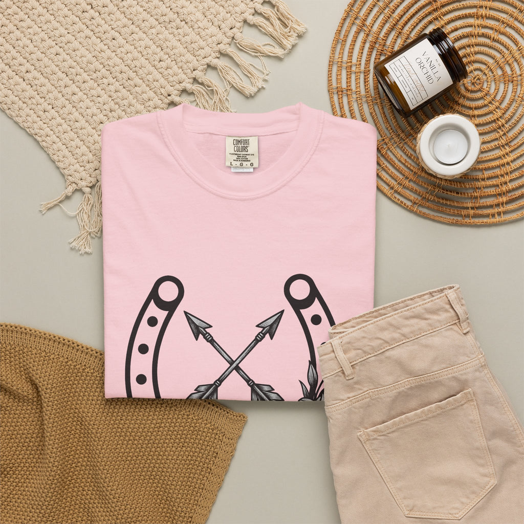 Horseshoe Arrows T-Shirt Cowgirl Cowboy Gift Women Tribal T-Shirt Arrowheads T-Shirt Rodeo Fan Native T-Shirt Cowboy Graphic Classic Blossoms