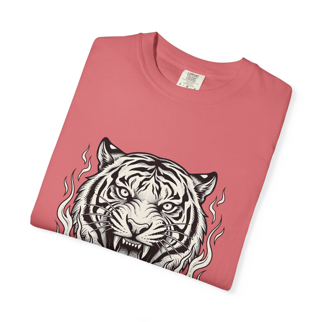 Tiger Face T-Shirt Tiger Wildlife Gift Women Tribal T-Shirt Tiger T-Shirt Tiger Fan Big Cat Graphic Retro Fire T-Shirt