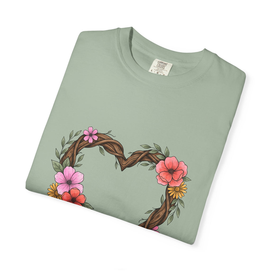 Floral Heart T-Shirt Boho Chic Nature Gift Women Hand Drawn T-Shirt Heart T-Shirt Bohemian Fan Illustrated T-Shirt Environmental Graphic Botanical