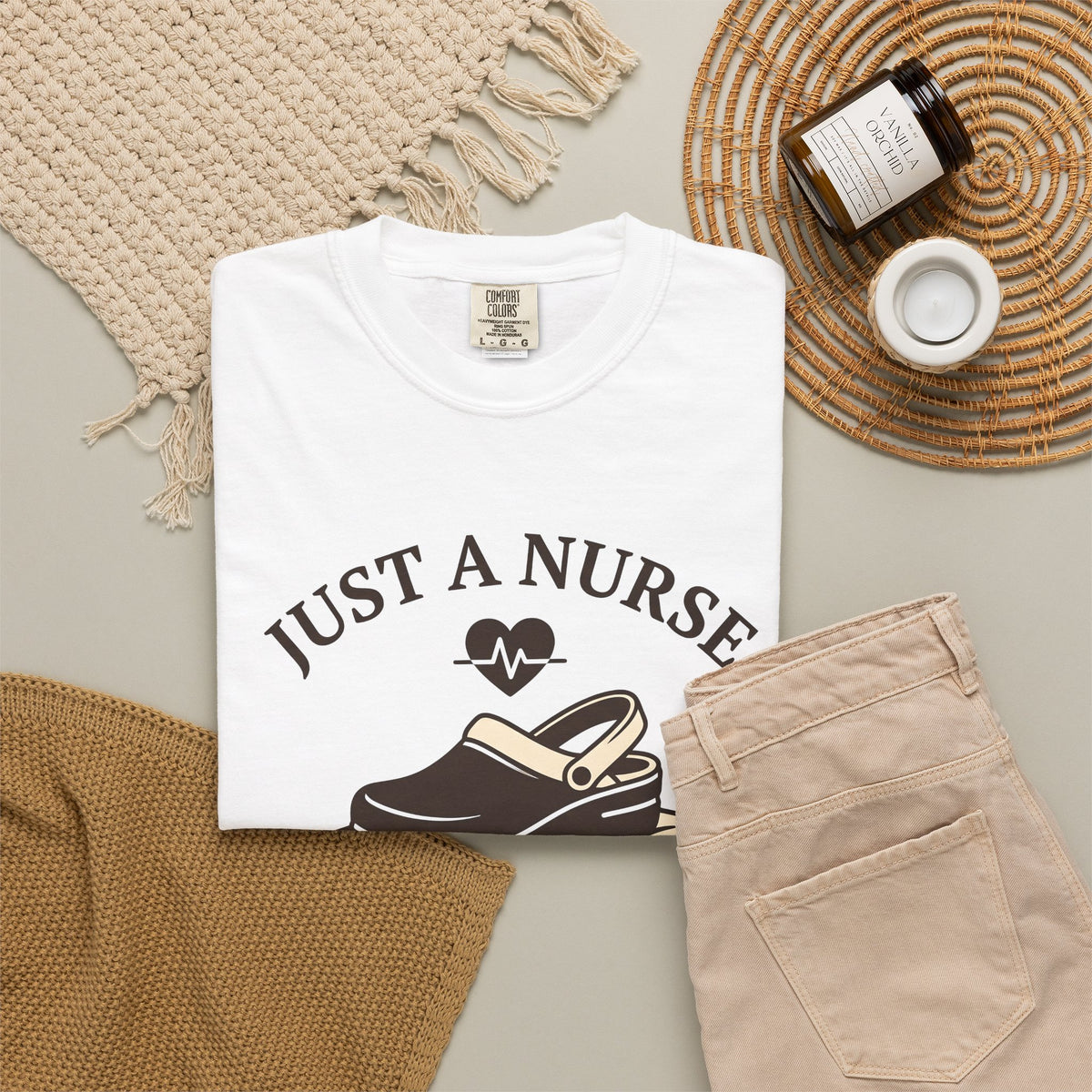 Nursing Shoe T-Shirt Nurses Healthcare Gift Women Line Art T-Shirt Nursing Clog T-Shirt Nurse Enthusiast Illustration Graphic Medical Design Old