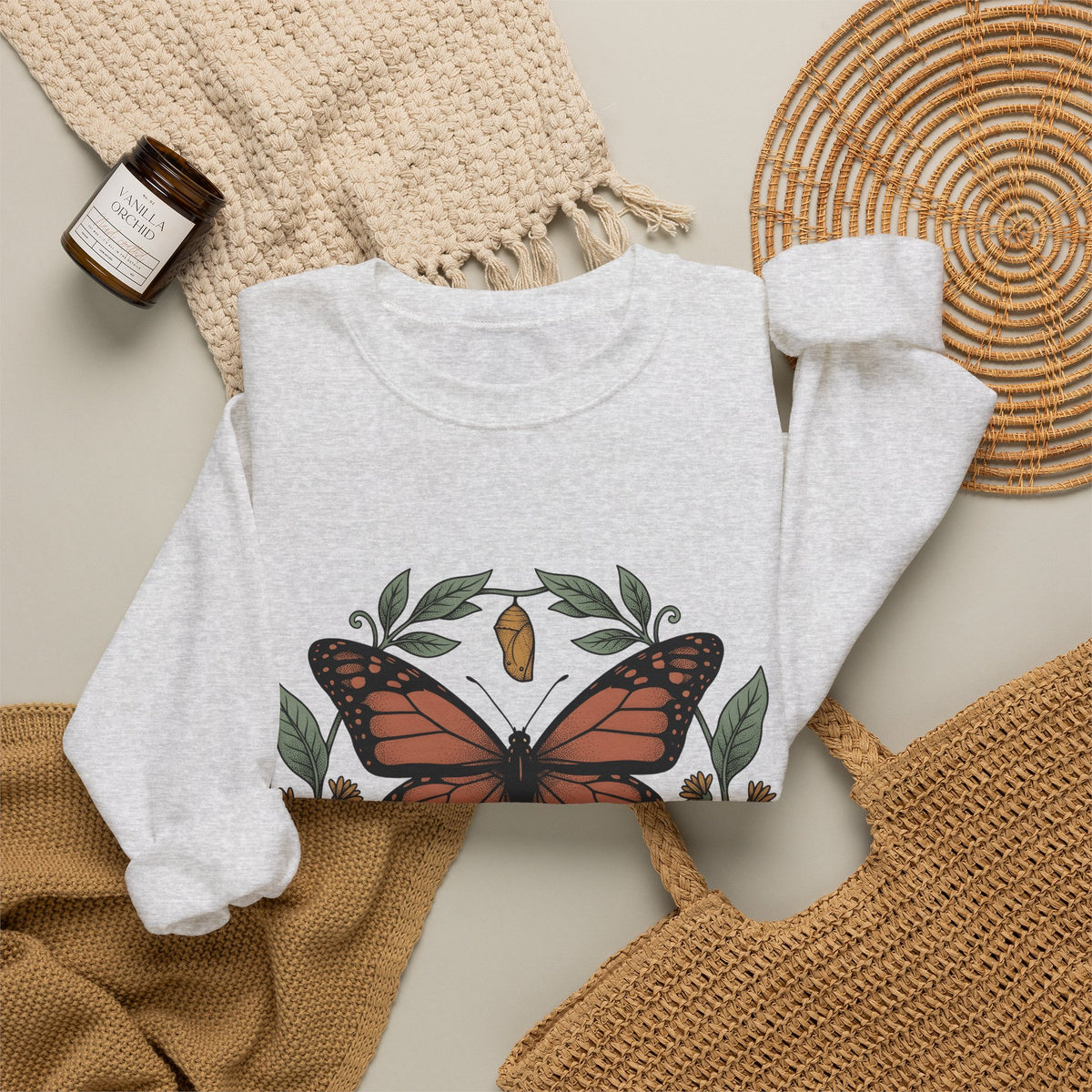 Monarch Moth Butterfly Outdoors Gift Floral Moth Butterfly Fan Botanical Nature Retro Meadow Sweatshirt