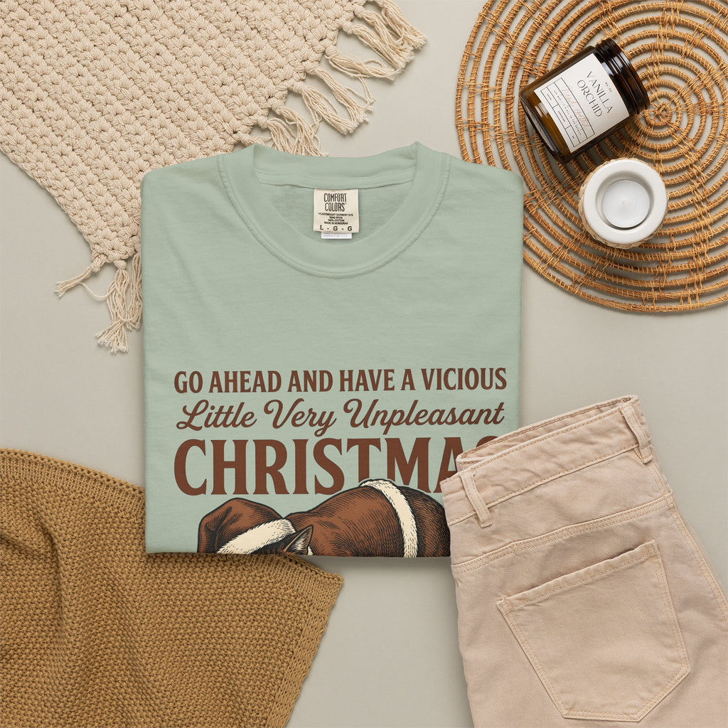 Santa Cat Cat Christmas Gift Vintage Christmas Cat Cat Fan Retro Holiday Hand Drawn T-Shirt
