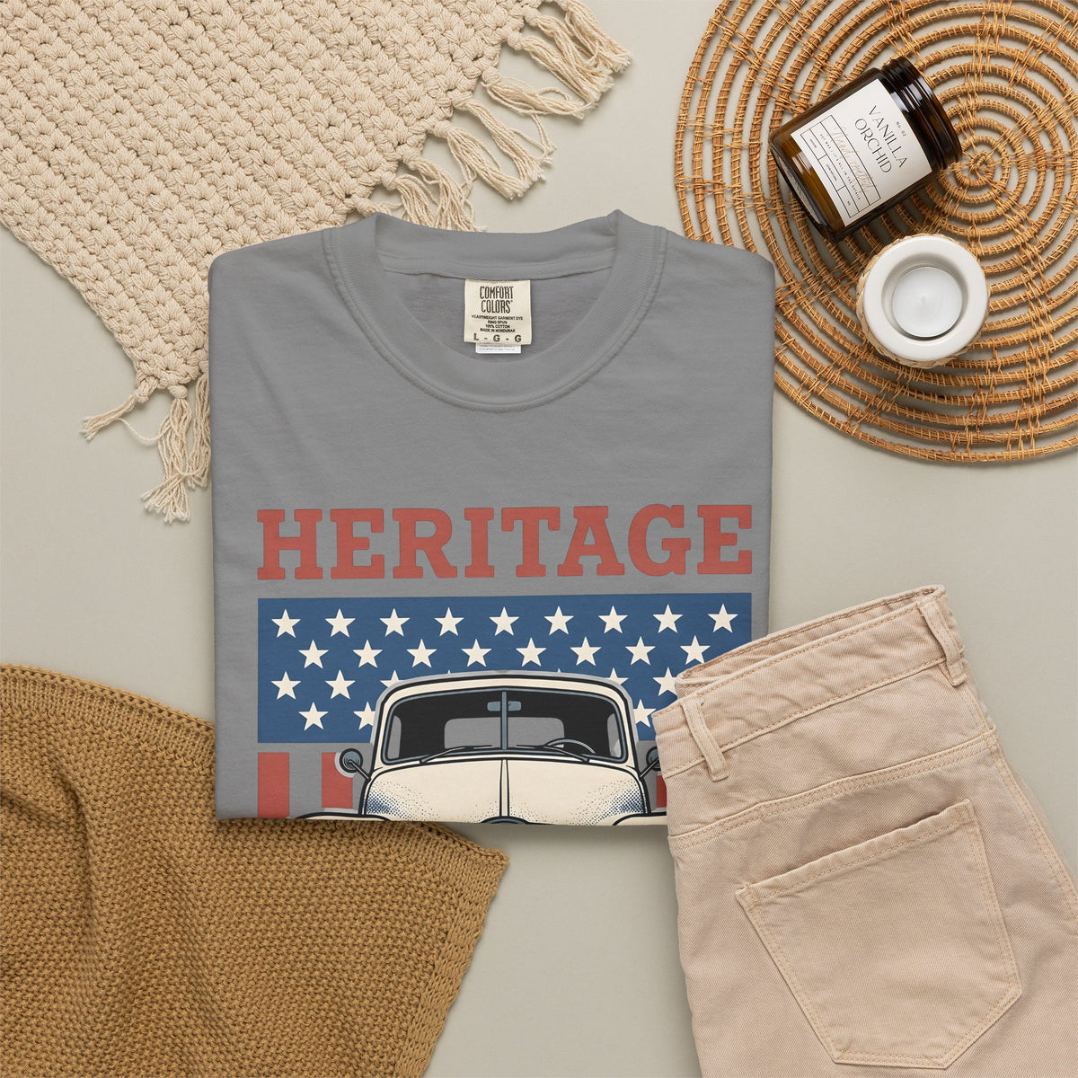 Antique Lorry T-Shirt America Liberty Gift Women Retro T-Shirt Truck T-Shirt Patriot Enthusiast Vintage T-Shirt Freedom Graphic Line Art Flag