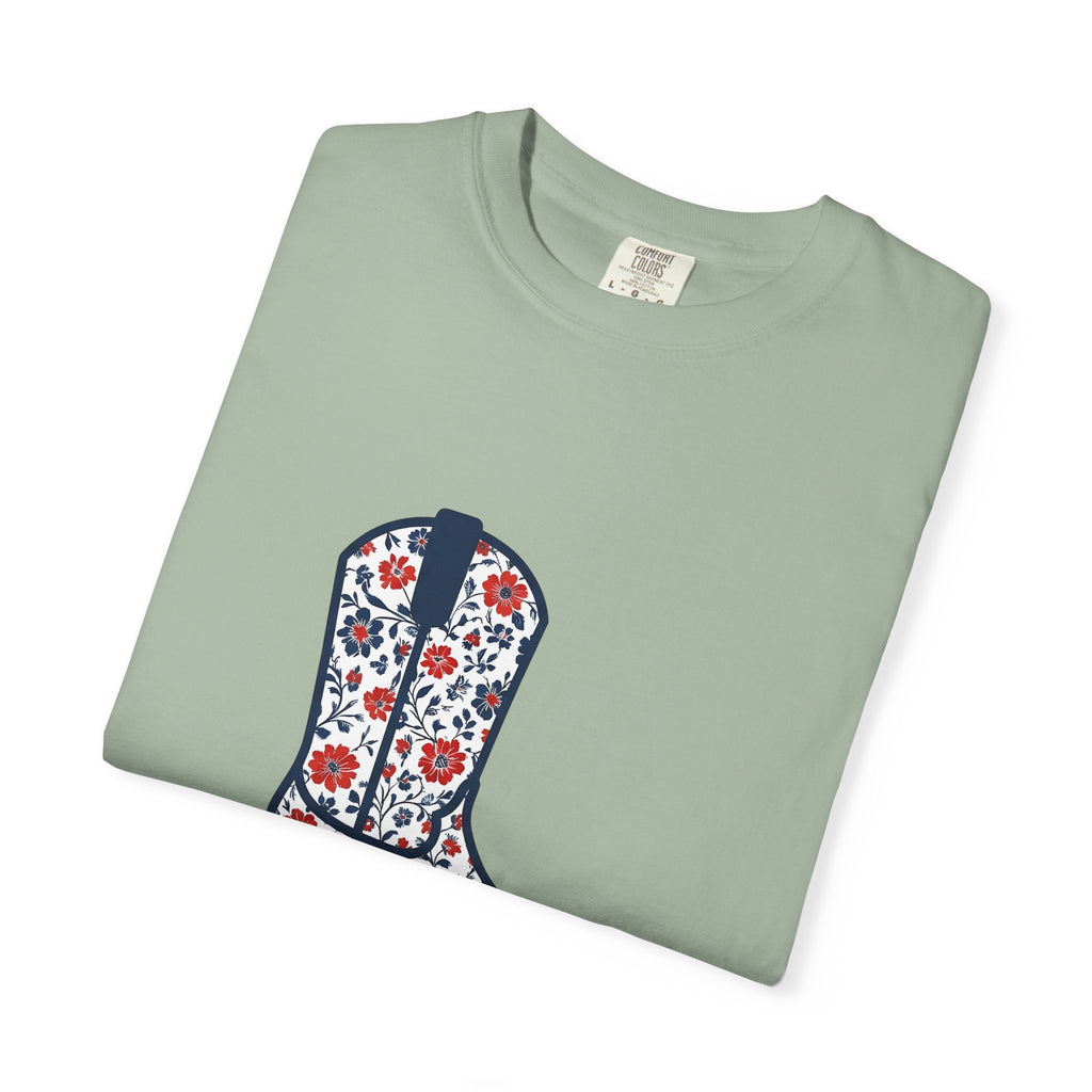 Western Boot America 4Th Of July Cowboy Gift Flower Boot Patriot Fan Floral Rodeo T-Shirt