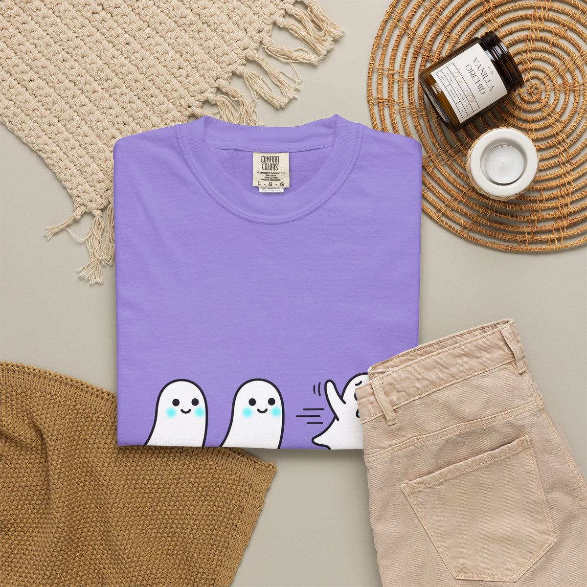 Sweet Ghost Pack T-Shirt Funny Halloween Party Gift Women Chibi T-Shirt Ghostly Spirits T-Shirt Humor Fan Cartoon T-Shirt Spooky Graphic Halloween