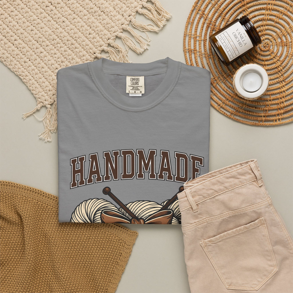 Wool Knitting Hooks T-Shirt Moms Hobby Gift Women Farmhouse T-Shirt Knitting Needles T-Shirt Motherhood Fan Rustic T-Shirt Crafting Graphic Old
