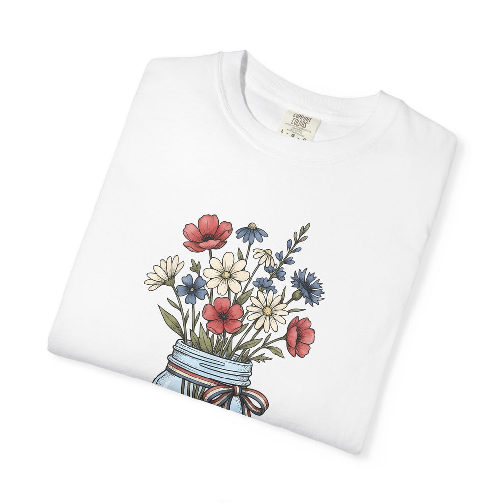 Mason Jar Flowers T-Shirt 4th Of July Floral Gift Women Hand Drawn T-Shirt Flower Arrangement T-Shirt Independence Day Fan Floral Graphic T-Shirt
