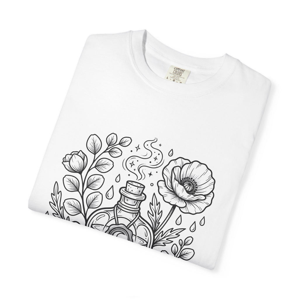Magic Bottle T-Shirt Halloween Spells Gift Women Sketch T-Shirt Genie Bottle T-Shirt Horror Fan Mystic Drawing Graphic Retro Flower T-Shirt