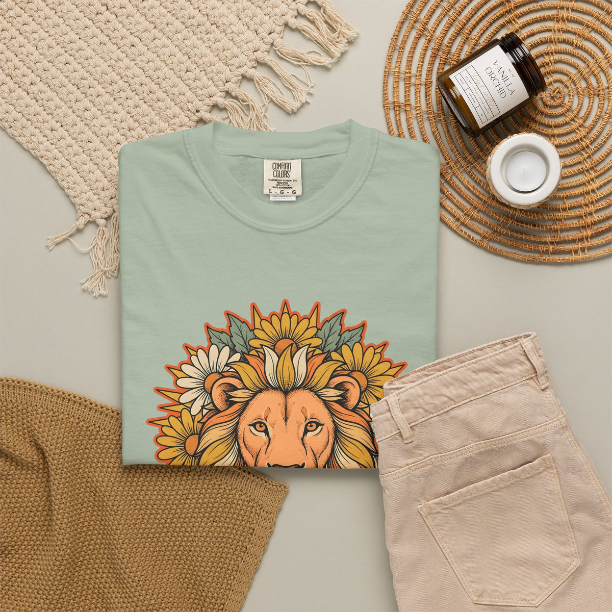 Lion Blossom Boho Chic Horoscope Gift Tribal Lion Bohemian Fan Ethnic Zodiac Classic Sunflower T-Shirt