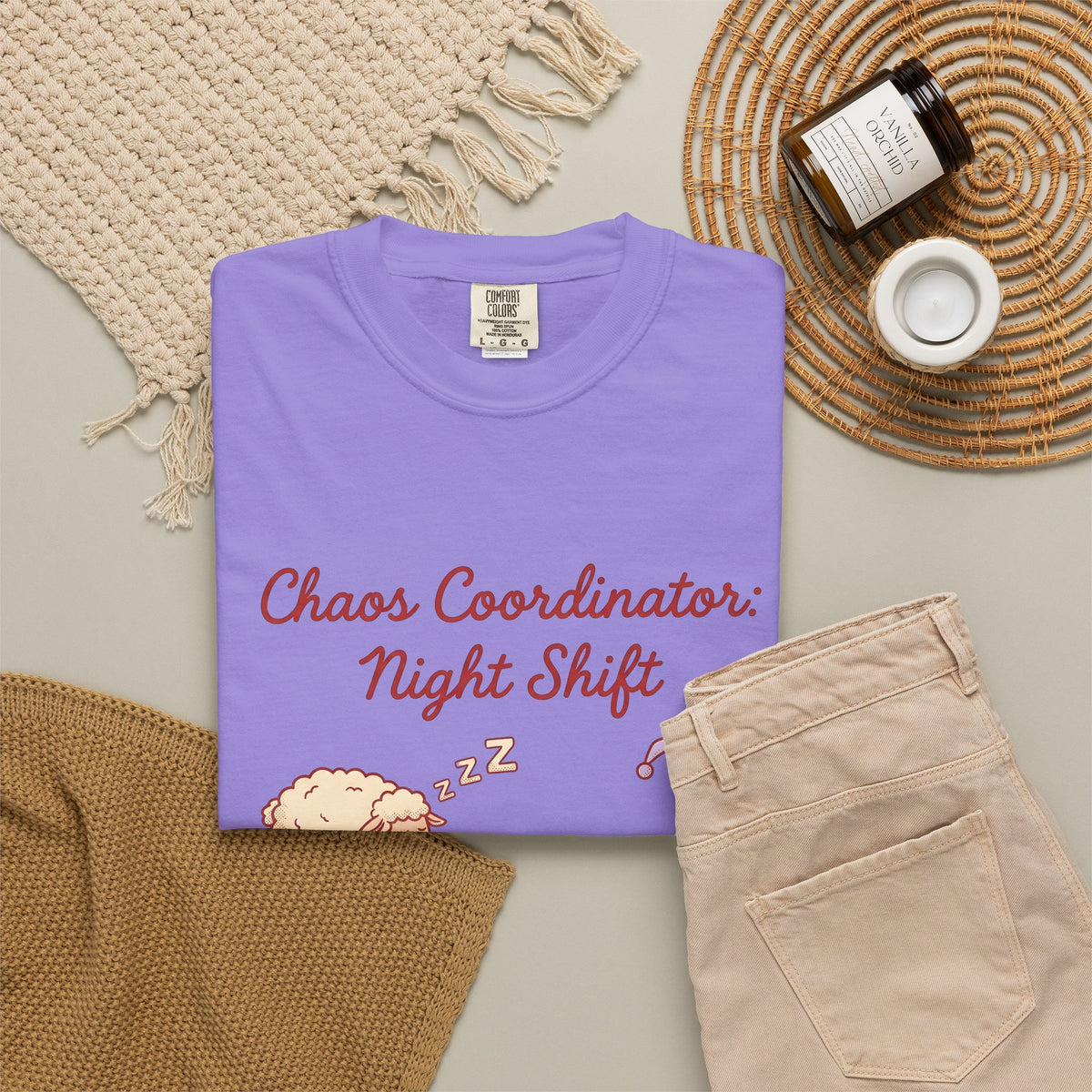 Sleep Items Print T-Shirt Moms Sleepytime Gift Women Line Art T-Shirt Bedtime T-Shirt Motherhood Enthusiast Illustration Design Slumber Graphic