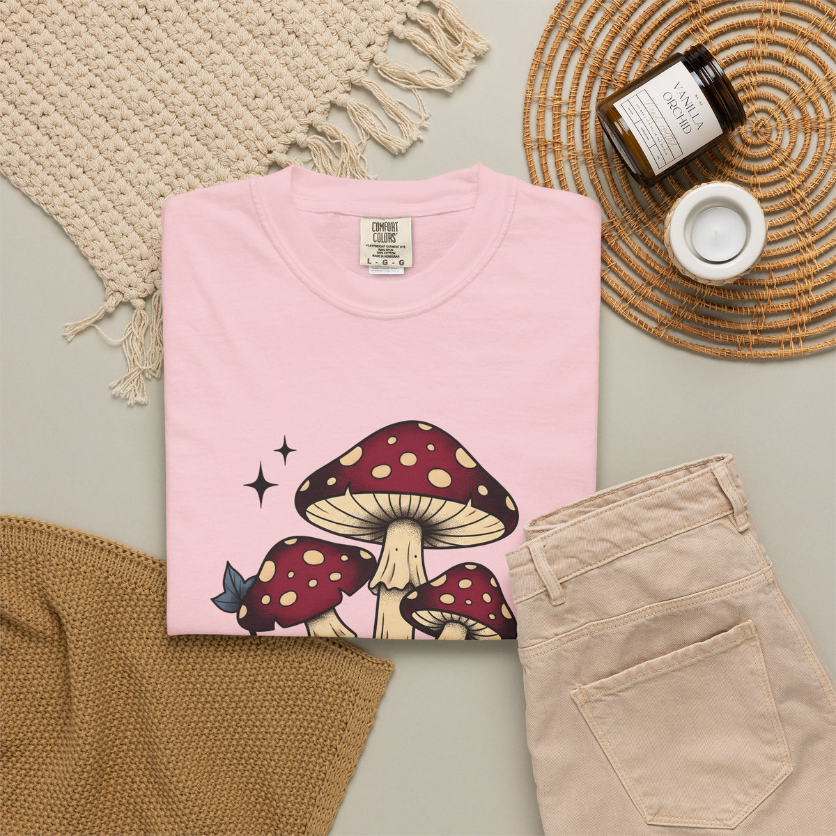 Toadstool Bunch T-Shirt Boho Chic Forest Gift Women Line Art T-Shirt Mushroom T-Shirt Bohemian Fan Minimalist T-Shirt Woods Graphic Rustic Creeper