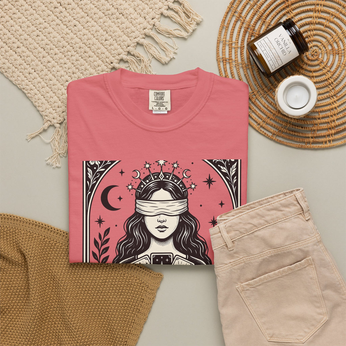 Tarot Card Reader T-Shirt Boho Chic Spiritual Gift Women Mystical T-Shirt Fortune Teller T-Shirt Bohemian Enthusiast Esoteric Graphic Spiritual